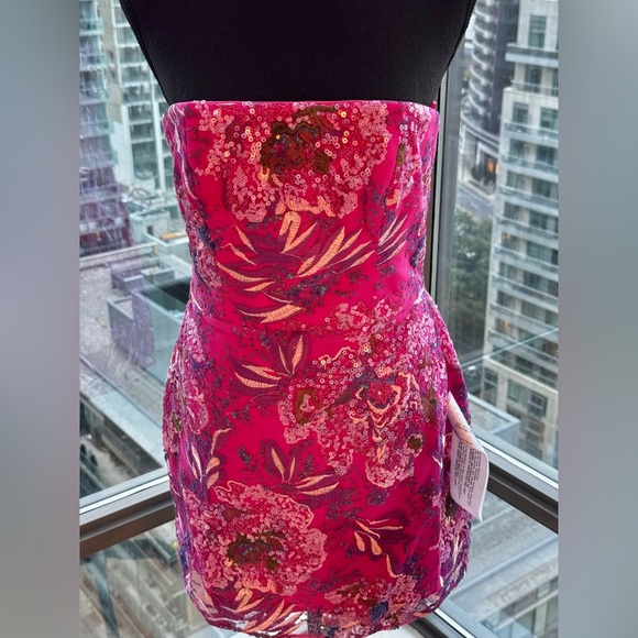 🆕 DRESS THE POPULATION 🧿 NWT Camilla Sequin Floral Strapless Mini Dress - Sz M - Picture 4 of 16